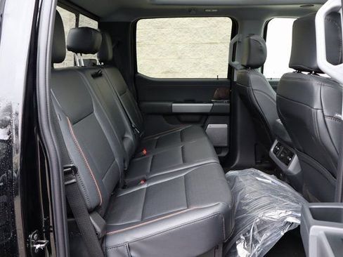 New 2026 Ford F350 Lariat w/ Black Appearance Package image 39