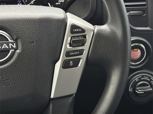 Used 2023 Nissan Titan SV image 19