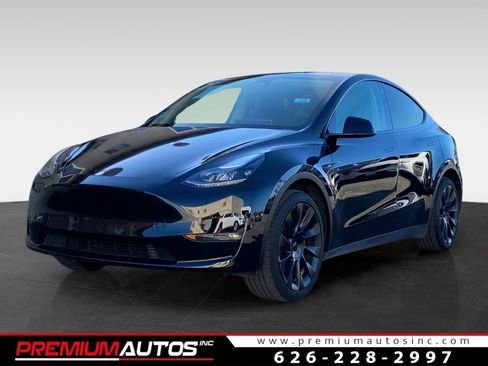 Used 2023 Tesla Model Y Long Range image 1