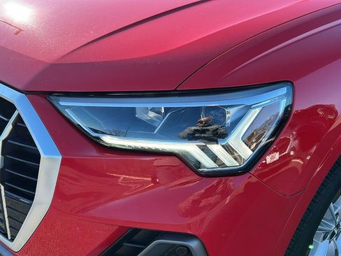 Used 2020 Audi Q3 2.0T Premium Plus image 4