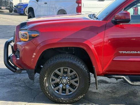 Certified 2022 Toyota Tacoma SR5 image 2