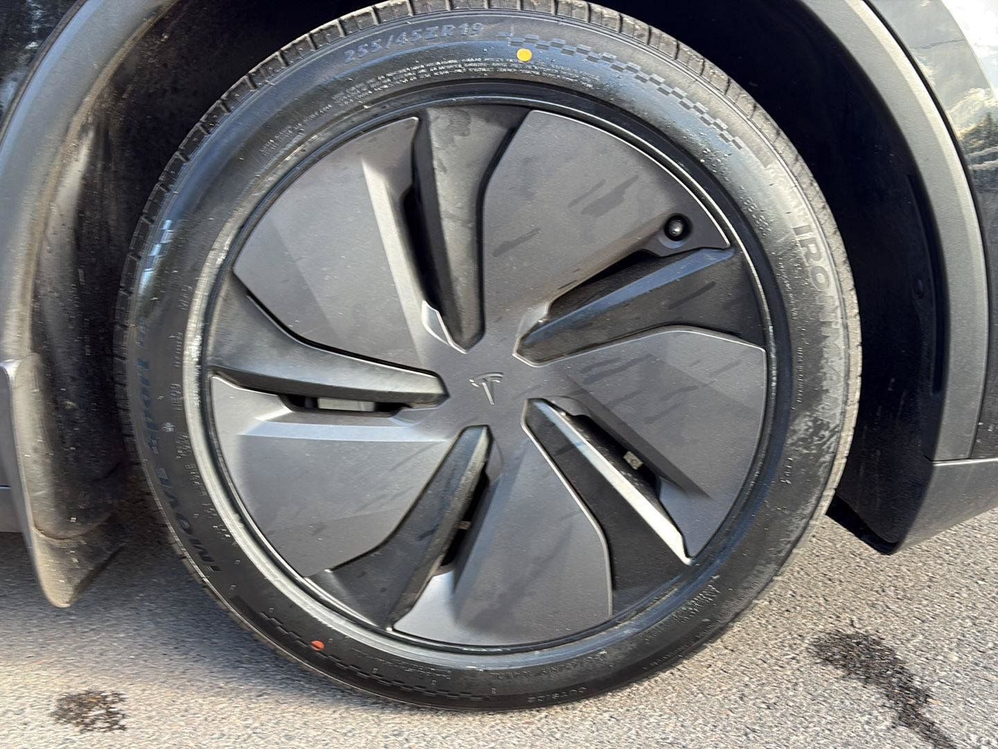 Used 2026 Tesla Model Y Long Range AWD/4WD image 10