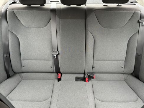 Used 2025 Kia K4 LXS image 37