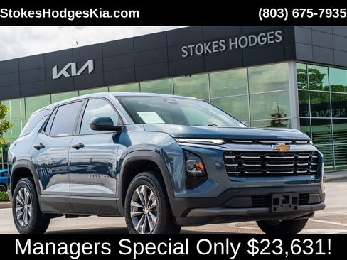 Used 2025 Chevrolet Equinox LT FWD image 1