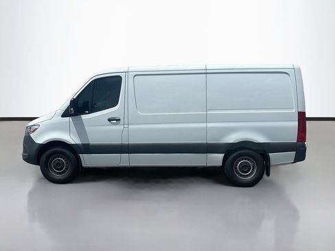 Used 2023 Mercedes-Benz Sprinter 2500 image 6