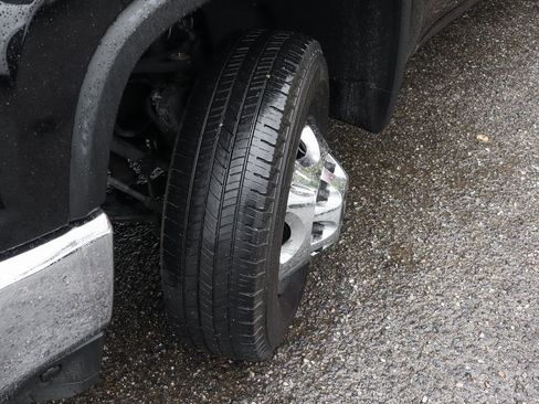 Used 2022 Chevrolet Silverado 3500 LTZ w/ LTZ Convenience Package image 50