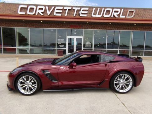 Used 2016 Chevrolet Corvette Z06 w/ 3LZ Preferred Equipment Group RWD image 8