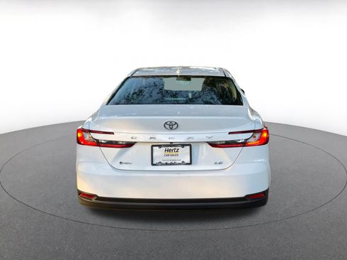 Used 2025 Toyota Camry LE image 6