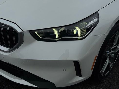 New 2026 BMW 530i xDrive 530i xDrive w/ Premium Package image 2