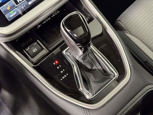 Used 2025 Subaru Outback Premium image 27