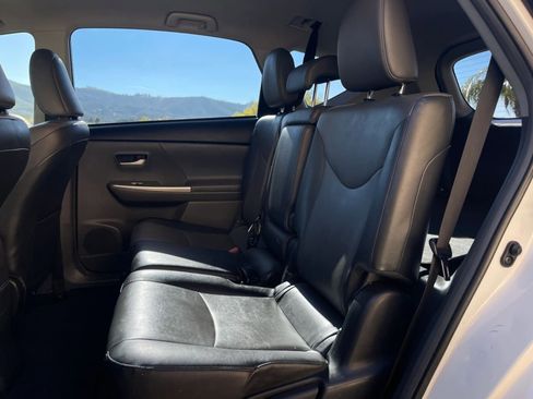 Used 2012 Toyota Prius V Five image 20