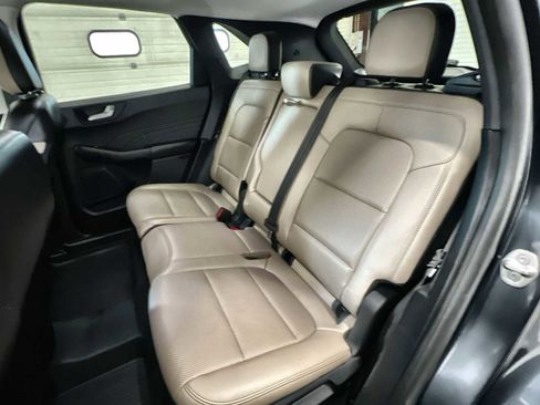 Used 2022 Ford Escape SEL w/ Technology Package image 24