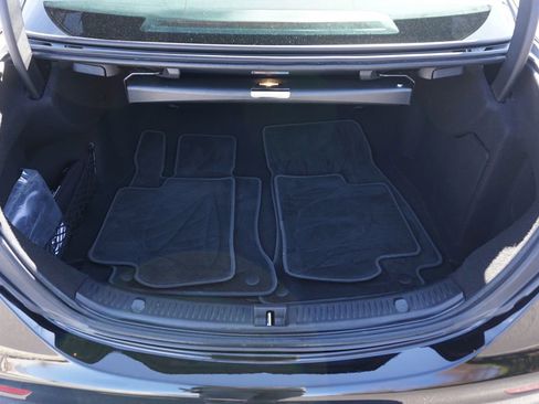 Certified 2020 Mercedes-Benz E 350 4MATIC Sedan image 17