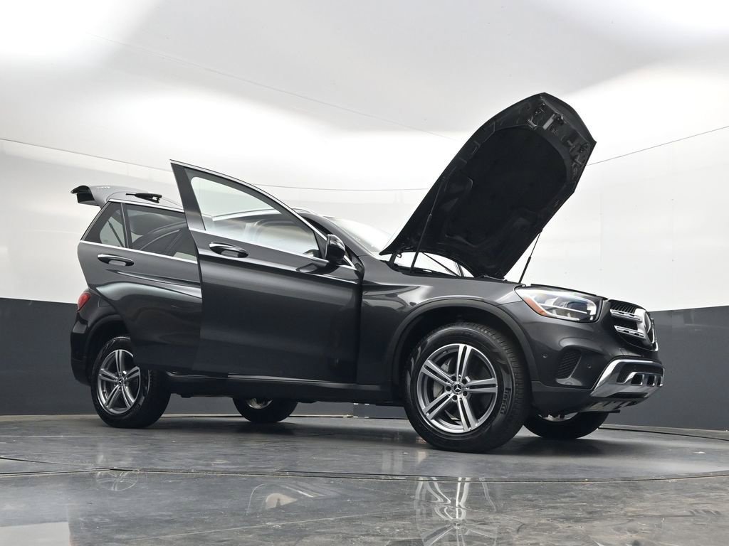 Used 2022 Mercedes-Benz GLC 300 4MATIC w/ Driver Assistance Package image 53