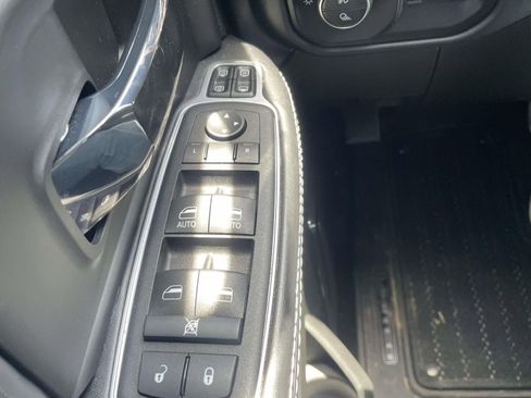 Used 2024 RAM 3500 Limited AWD/4WD image 27