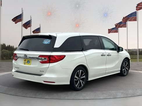 Used 2018 Honda Odyssey Elite image 5