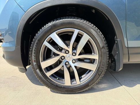 Used 2016 Honda Pilot Touring image 10