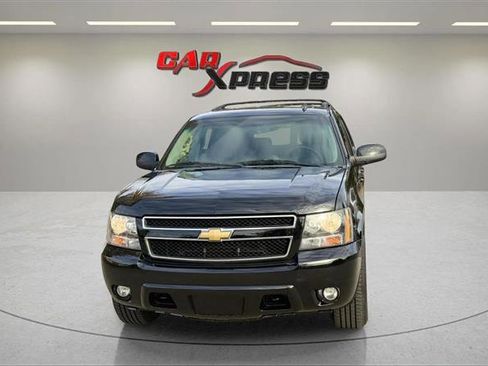 Used 2013 Chevrolet Tahoe LT image 3