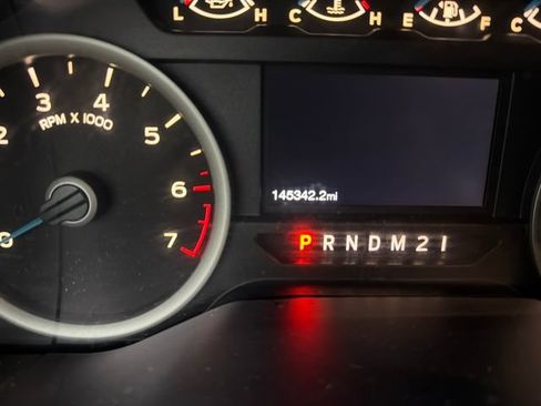 Used 2016 Ford F150 XLT w/ Equipment Group 302A Luxury AWD/4WD image 3