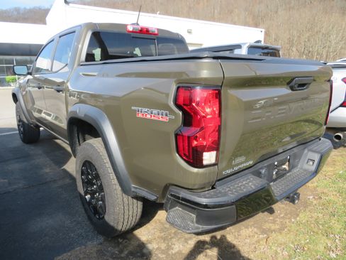 Used 2024 Chevrolet Colorado Trail Boss w/ Advanced Trailering Package image 4