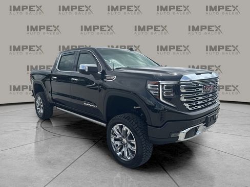 Used 2023 GMC Sierra 1500 Denali w/ Denali Reserve Package AWD/4WD image 7