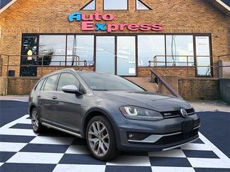 Used 2017 Volkswagen Golf Alltrack AWD/4WD video 1