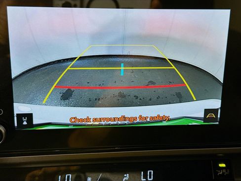 Used 2025 Toyota Camry LE w/ Convenience Package image 19