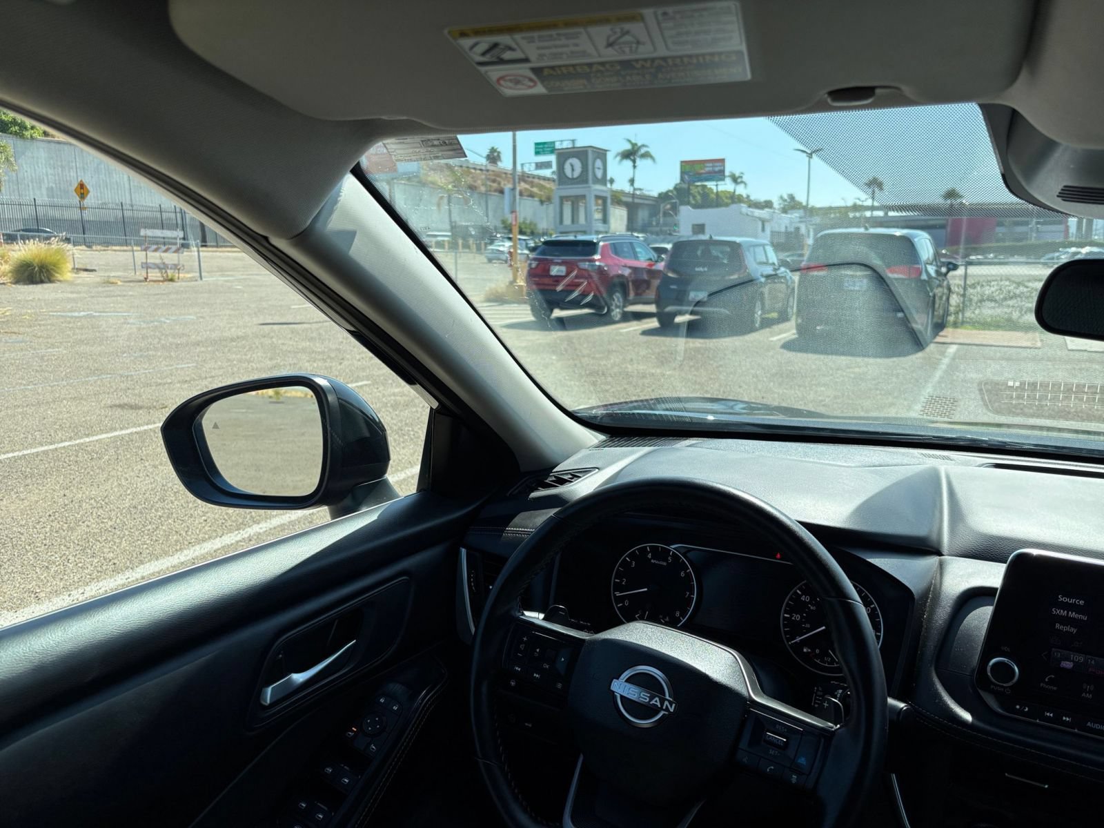 Used 2025 Nissan Rogue SV FWD image 35