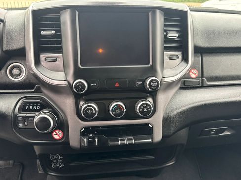 Used 2024 RAM 2500 Big Horn AWD/4WD image 18