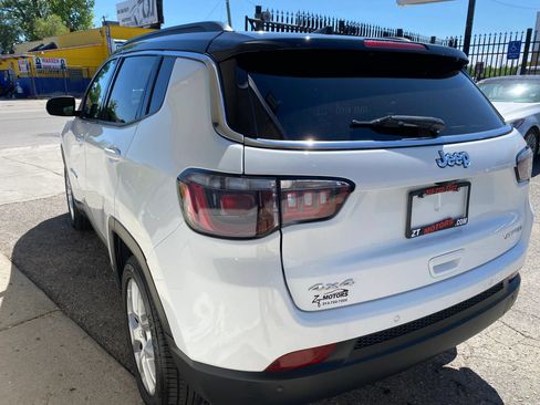 Used 2025 Jeep Compass Limited AWD/4WD image 2