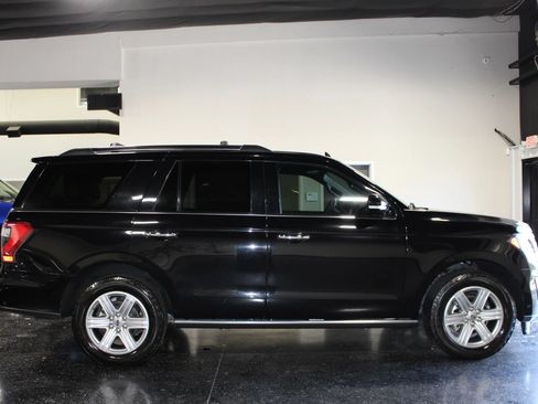 Used 2021 Ford Expedition Limited RWD image 3
