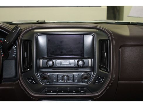 Used 2018 Chevrolet Silverado 1500 LTZ w/ Sport Package image 16