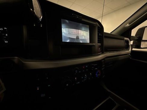 New 2026 Ford F350 4x4 SuperCab DRW Super Duty image 14