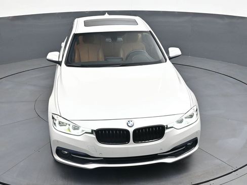 Used 2017 BMW 330i Sedan RWD image 32