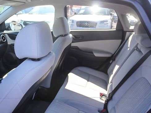 Used 2023 Hyundai Kona SEL AWD/4WD image 24