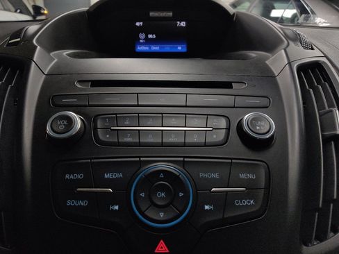 Used 2017 Ford Escape S image 25