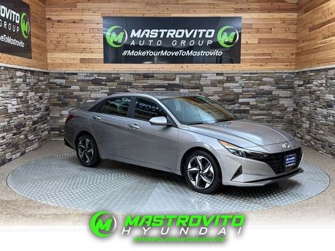 Certified 2023 Hyundai Elantra SEL w/ Convenience Package image 1