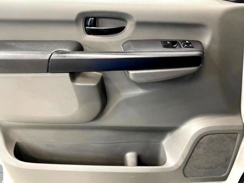 Used 2019 Nissan NV 3500 SL w/ Navigation Package image 18