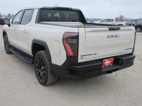 New 2026 GMC Sierra EV Elevation image 7