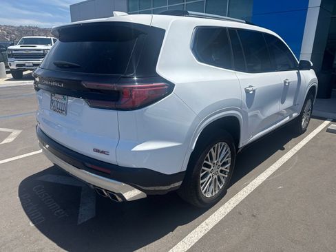Used 2024 GMC Acadia Denali FWD image 5