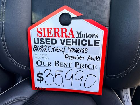 Used 2022 Chevrolet Traverse Premier w/ Redline Edition image 12