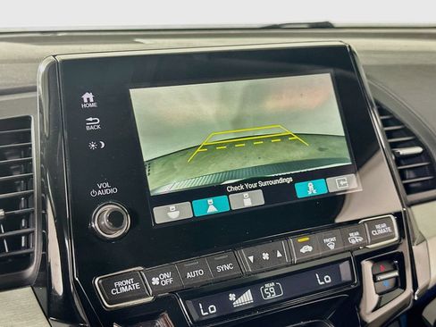 Used 2022 Honda Odyssey Touring image 11
