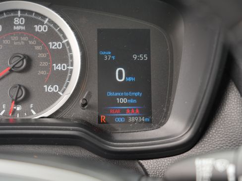 Used 2022 Toyota Corolla SE FWD image 29
