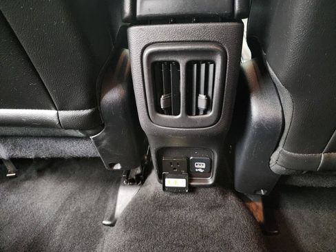 Used 2018 Jeep Compass Limited AWD/4WD image 25