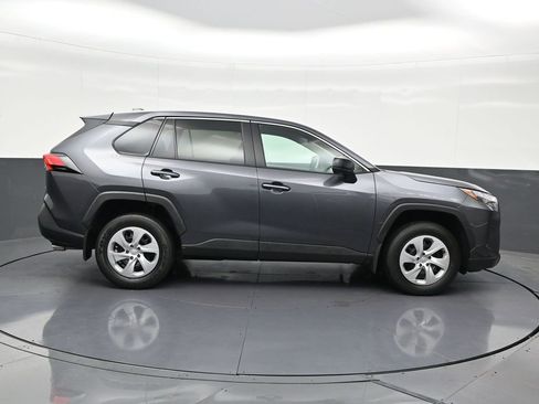 Used 2024 Toyota RAV4 LE image 7