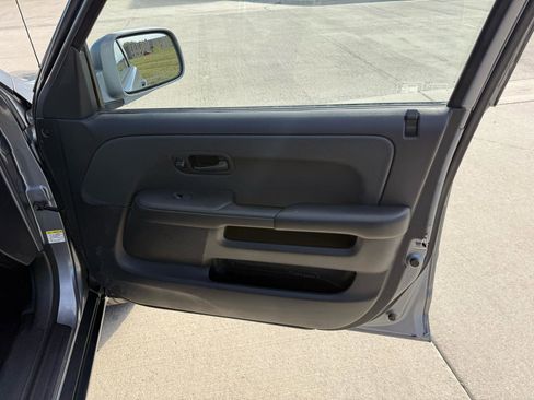 Used 2005 Honda CR-V EX image 23