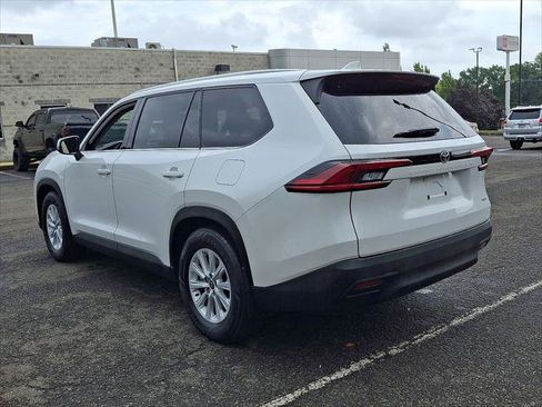 Certified 2025 Toyota Grand Highlander FWD image 24