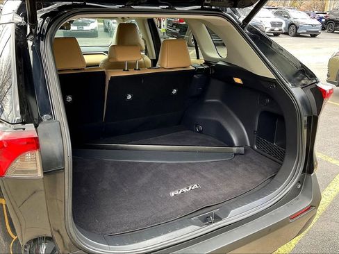 Used 2019 Toyota RAV4 Limited AWD/4WD image 31