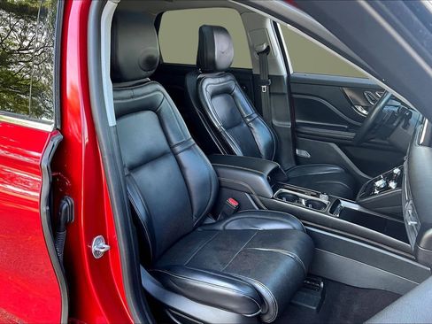 Used 2021 Lincoln Corsair Reserve w/ Equipment Group 201A image 7