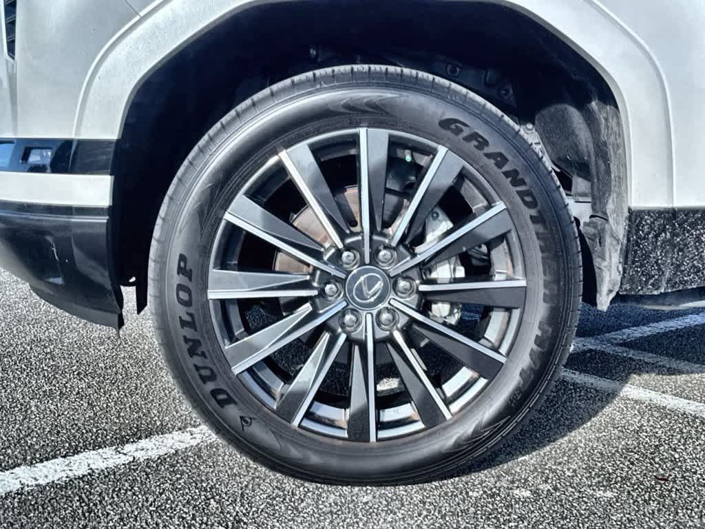 Used 2025 Lexus GX 550 w/ Accessory Package (2T) AWD/4WD image 11